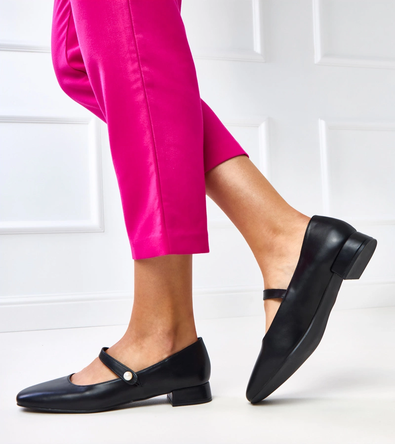 Hers damskie czarne czółenka na niskim słupku