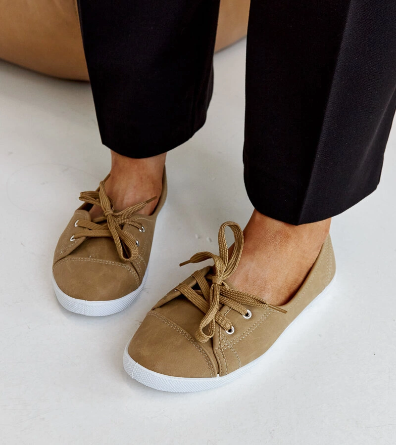 Brązowe tenisówki wsuwane eko skóra