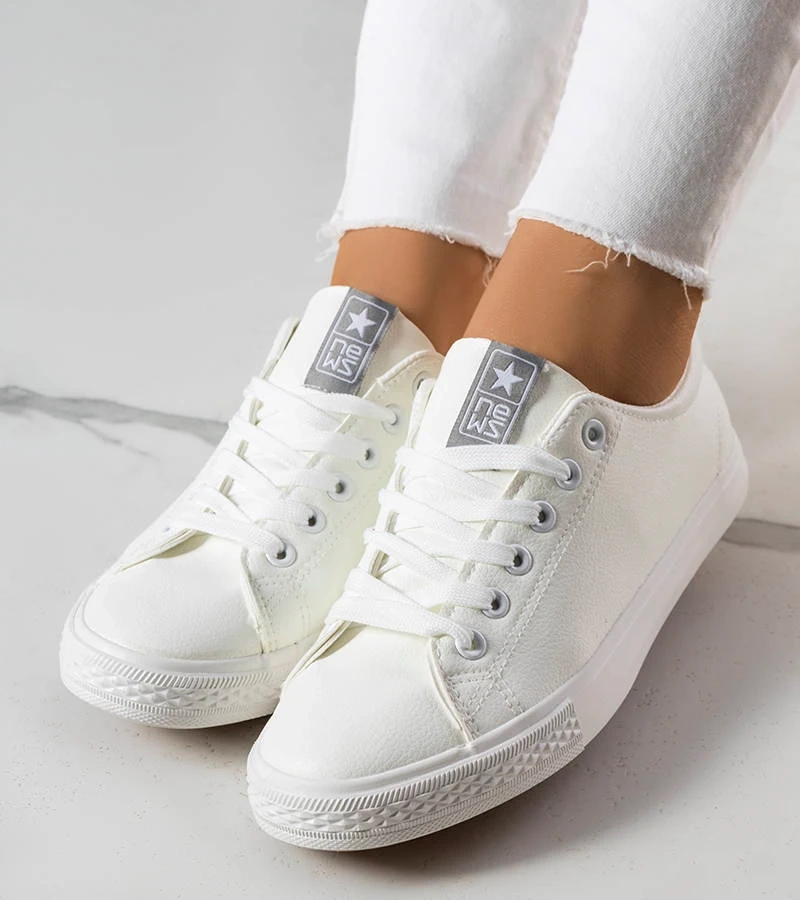 Białe trampki z eko-skóry