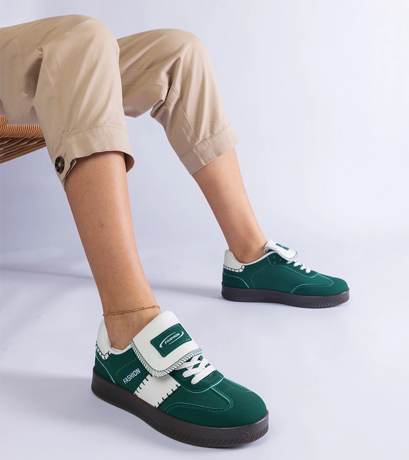 Zielone sneakersy na platformie z przeszyciami