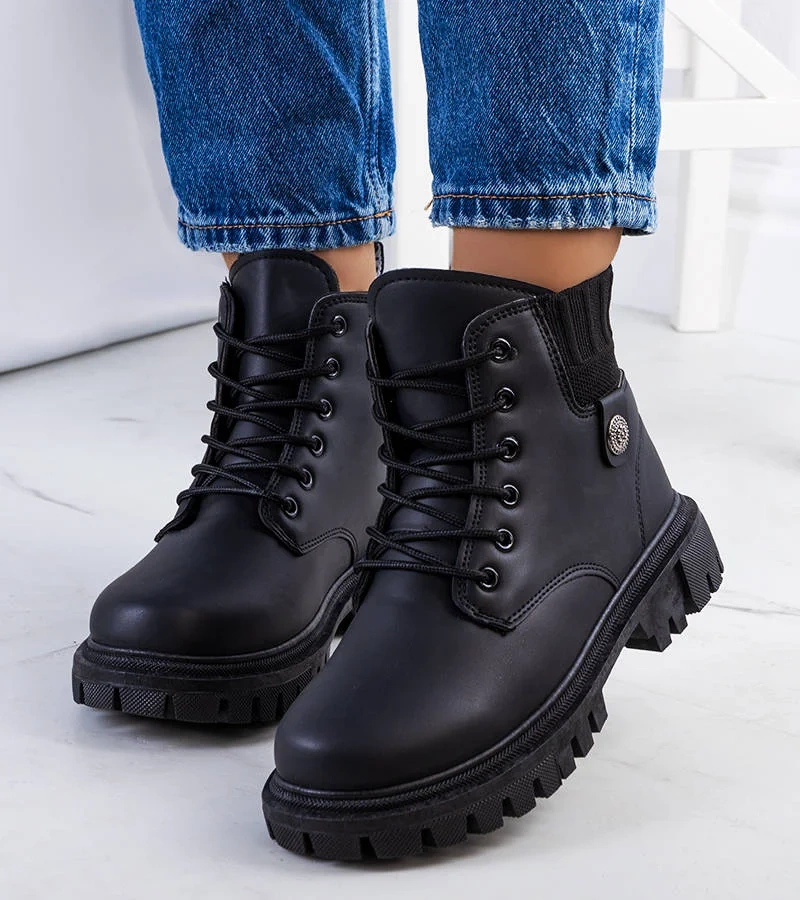 Czarne traperki damskie