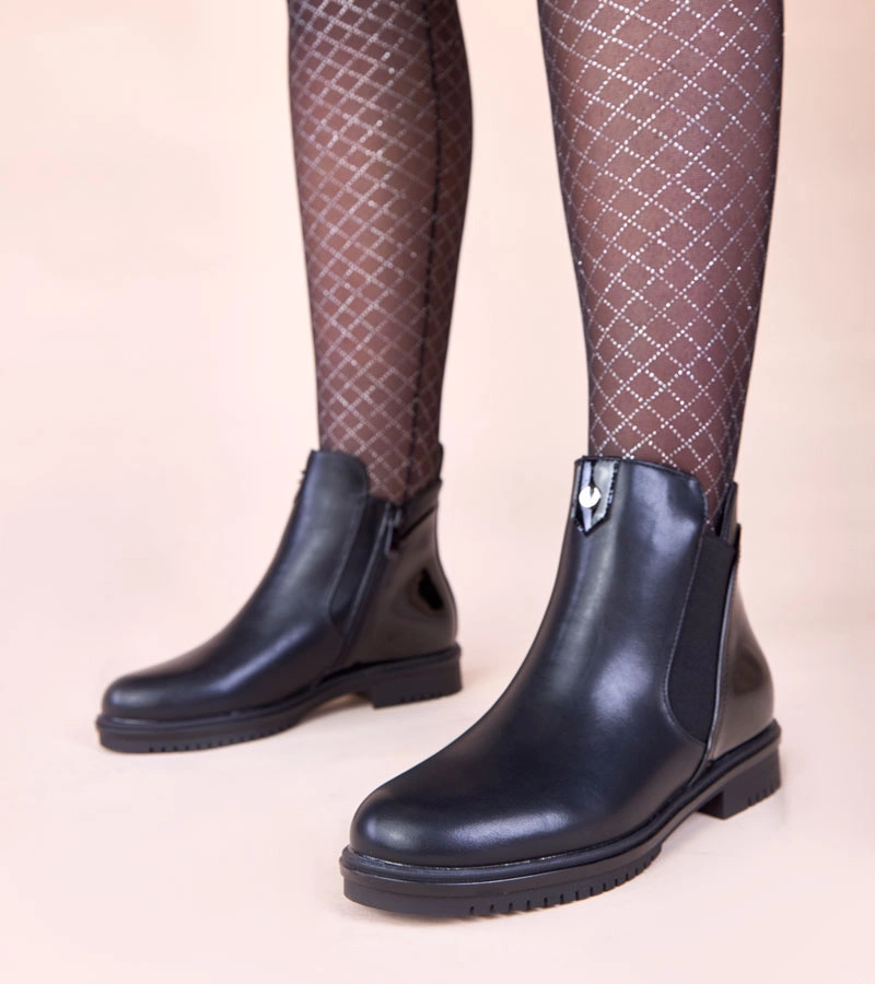 Hers Czarne botki matowe klasyczne z lakierowanym tyłem