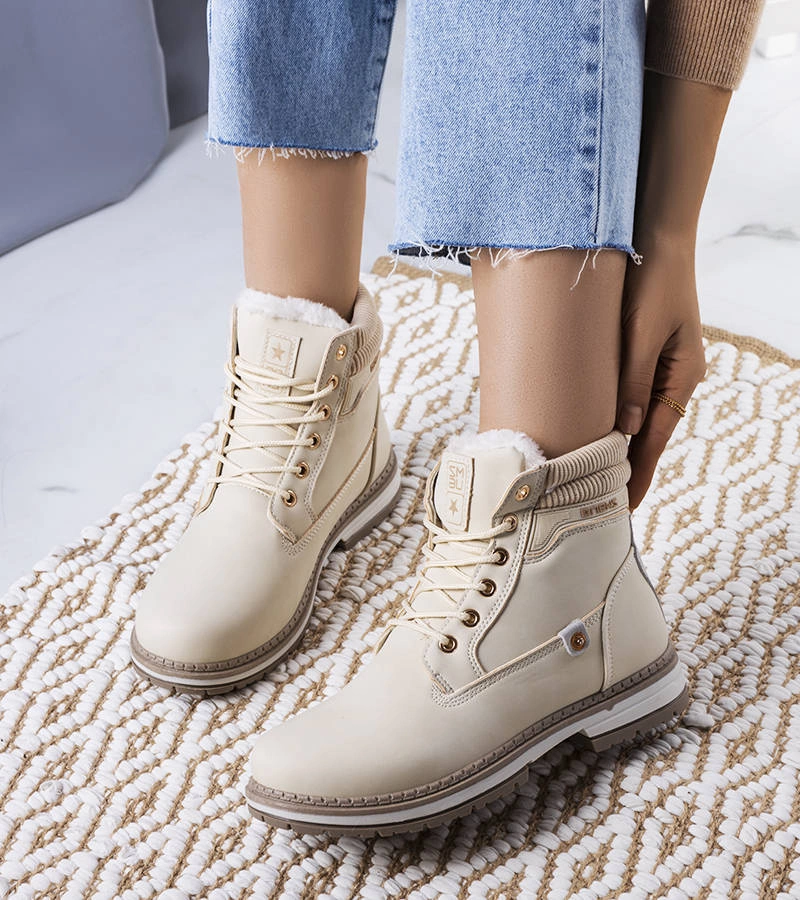 Beżowe botki ocieplane