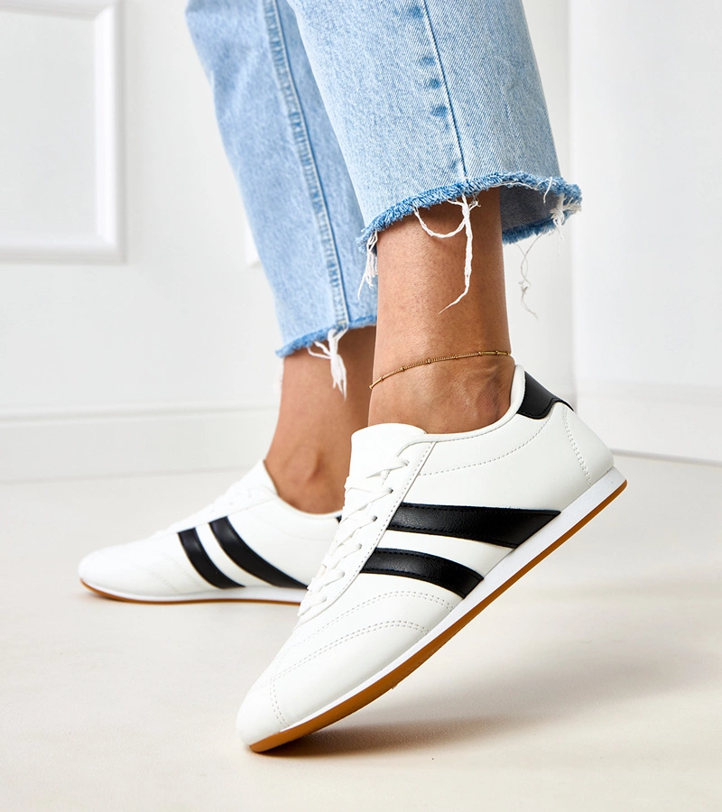 Hers białe sneakersy damskie sportowe z czarnymi paskami