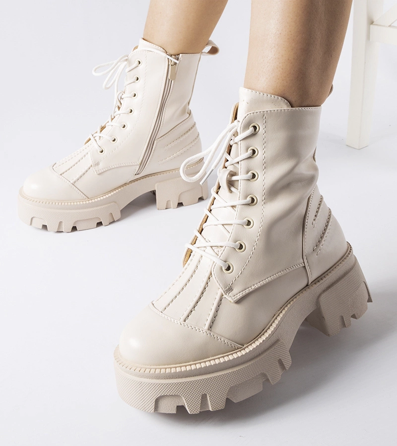 Beżowe ocieplane workery gruba podeszwa