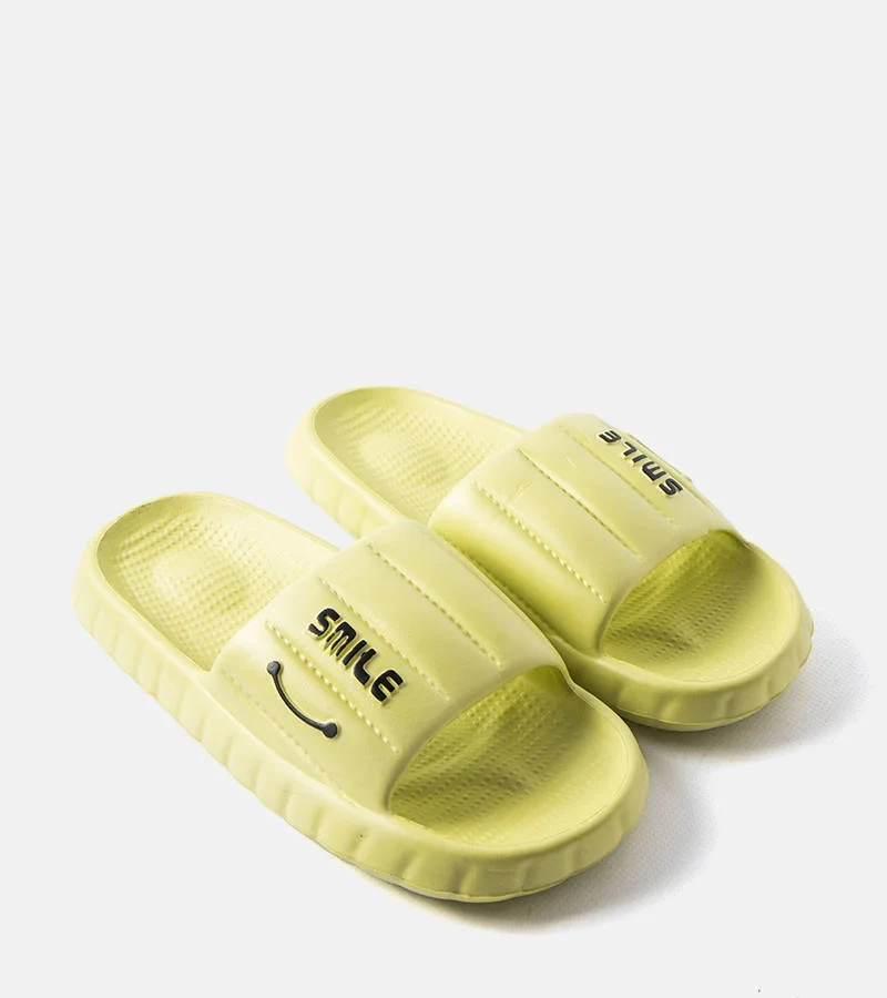 Zielone sportowe klapki