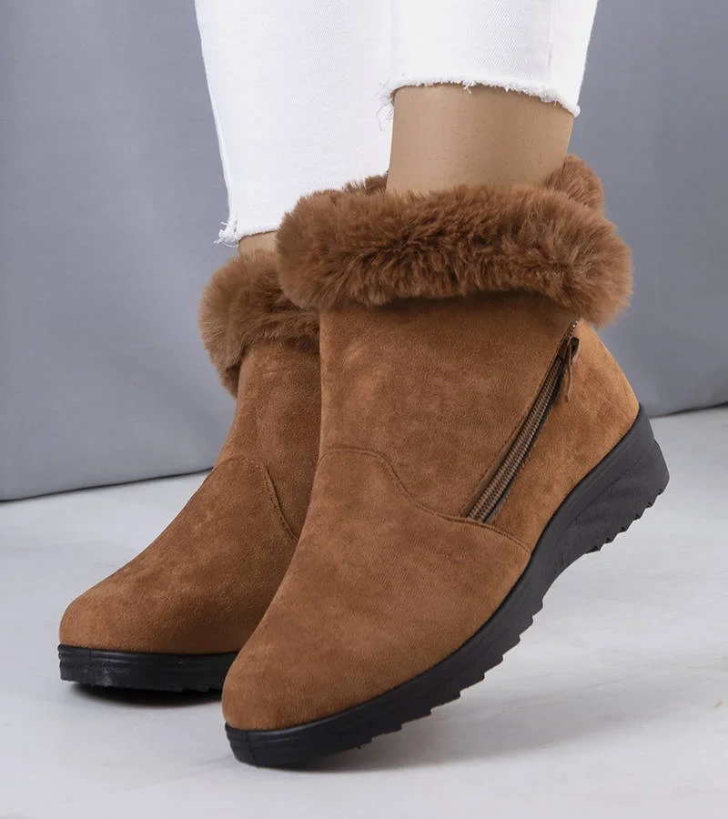 Brązowe ocieplane botki z futerkiem