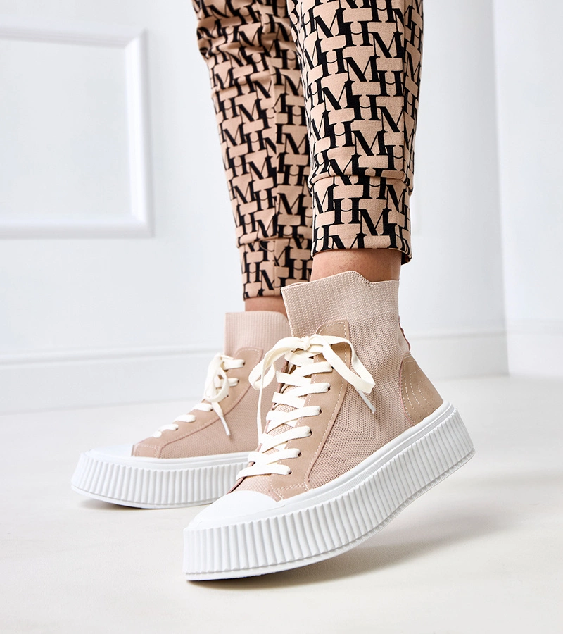 Hers Różowe skarpetkowe trampki na platformie