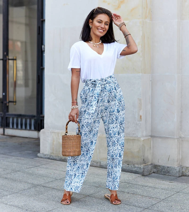 Zielone plisowane spodnie o swobodnym fasonie