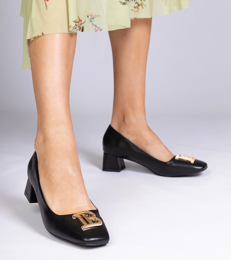 Hers Brązowe czółenka na niskim obcasie z cyrkoniami