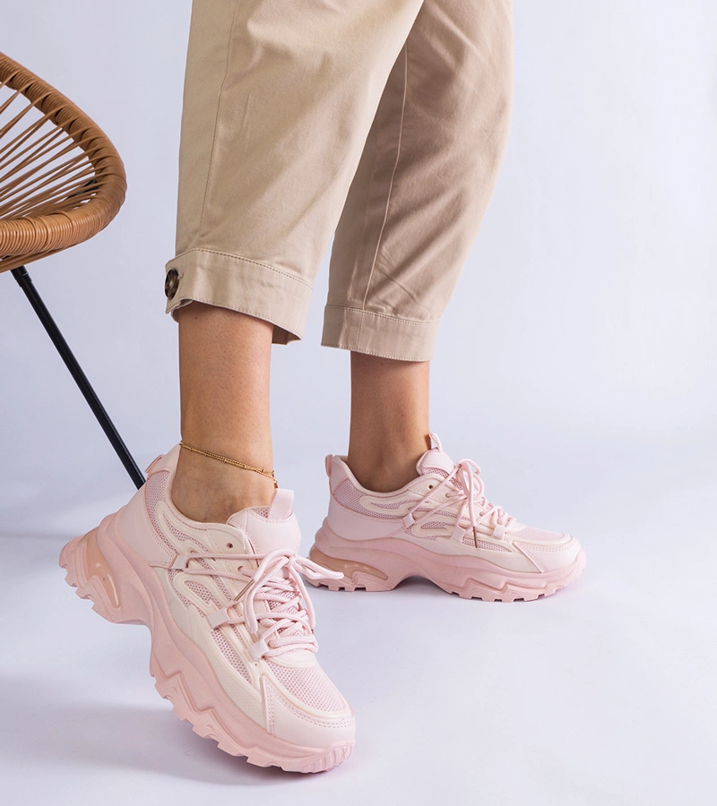 Różowe sneakersy sportowe na masywnej podeszwie