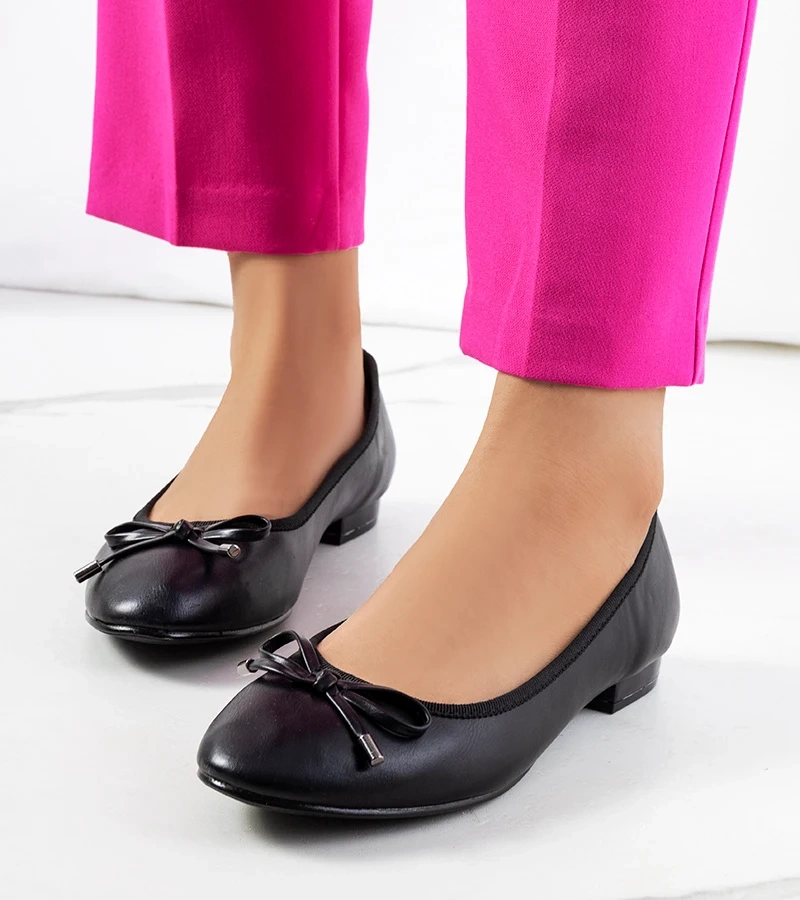 Czarne baleriny z kokardką