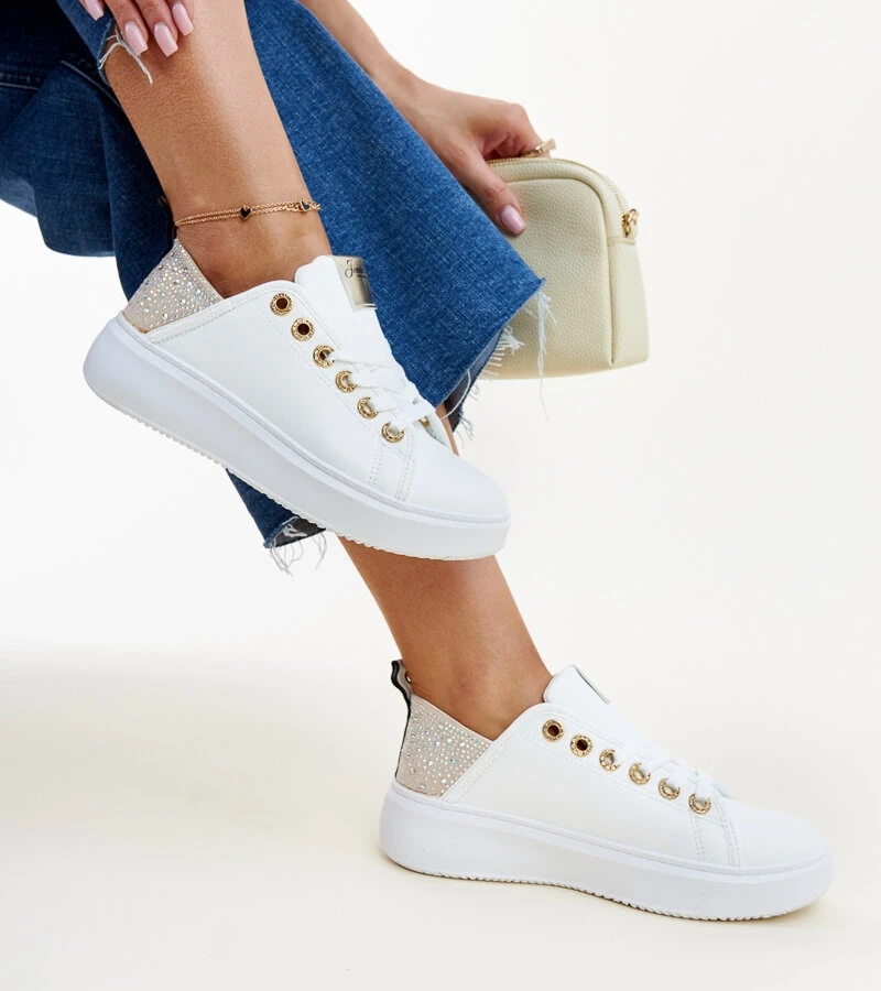 Biało-beżowe sneakersy z cyrkoniami