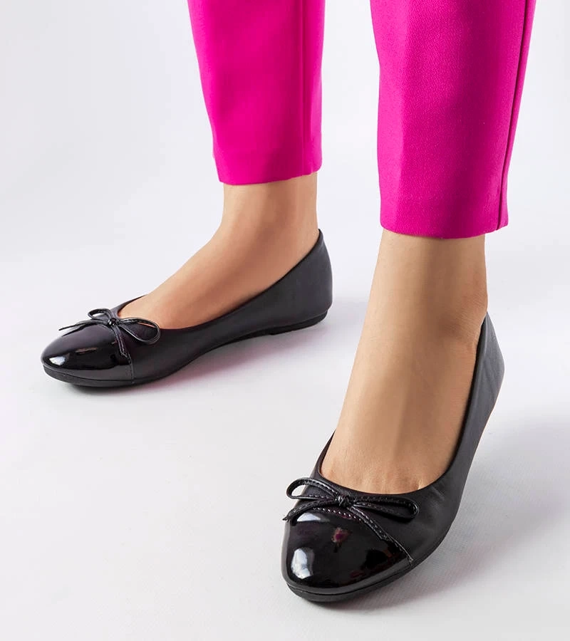 Czarne balerinki z kokardką