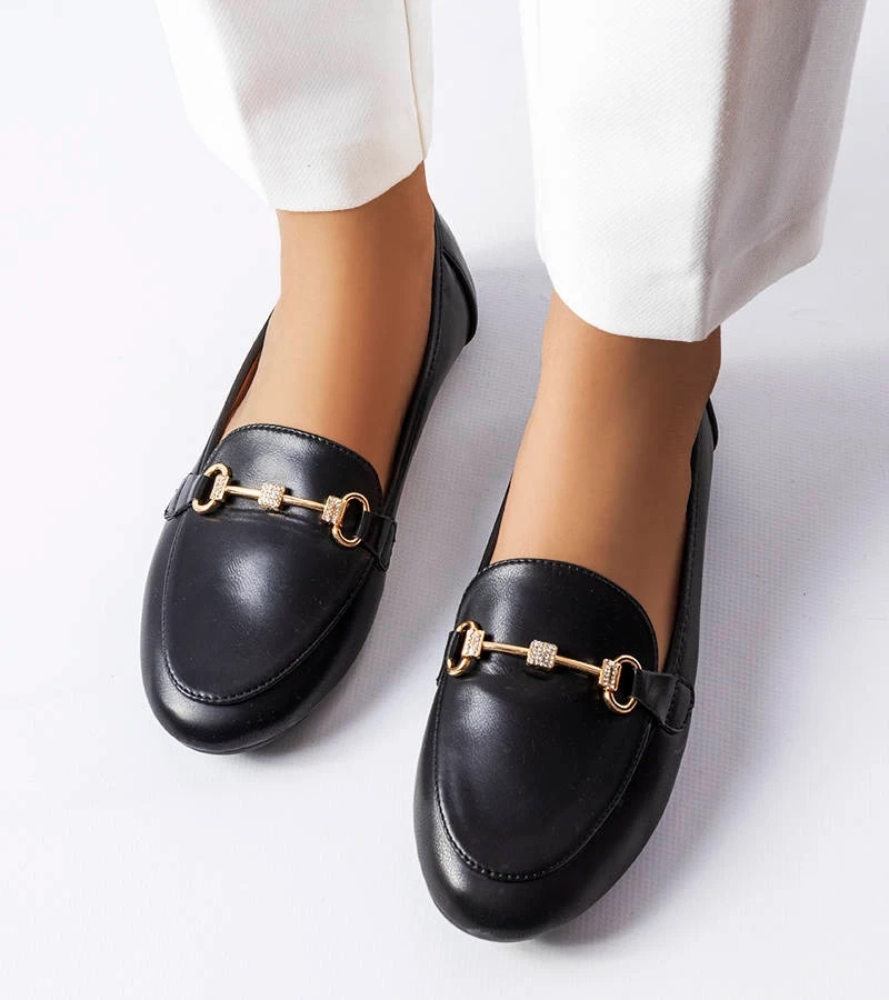 Czarne mokasyny z cyrkoniami