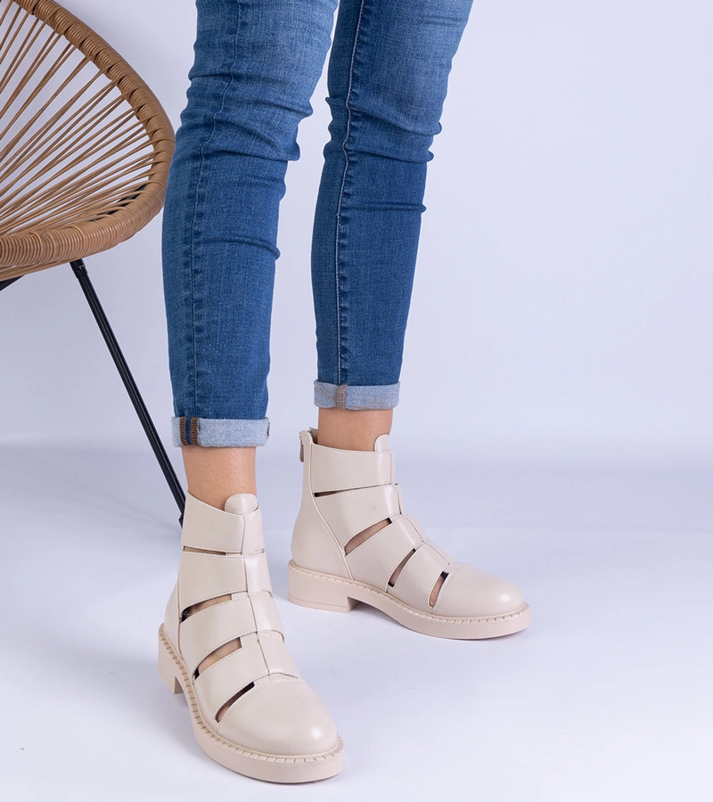 Hers botki damskie beżowe z ekoskóry z wycięciami na płaskim obcasie BOTKI PŁASKIE