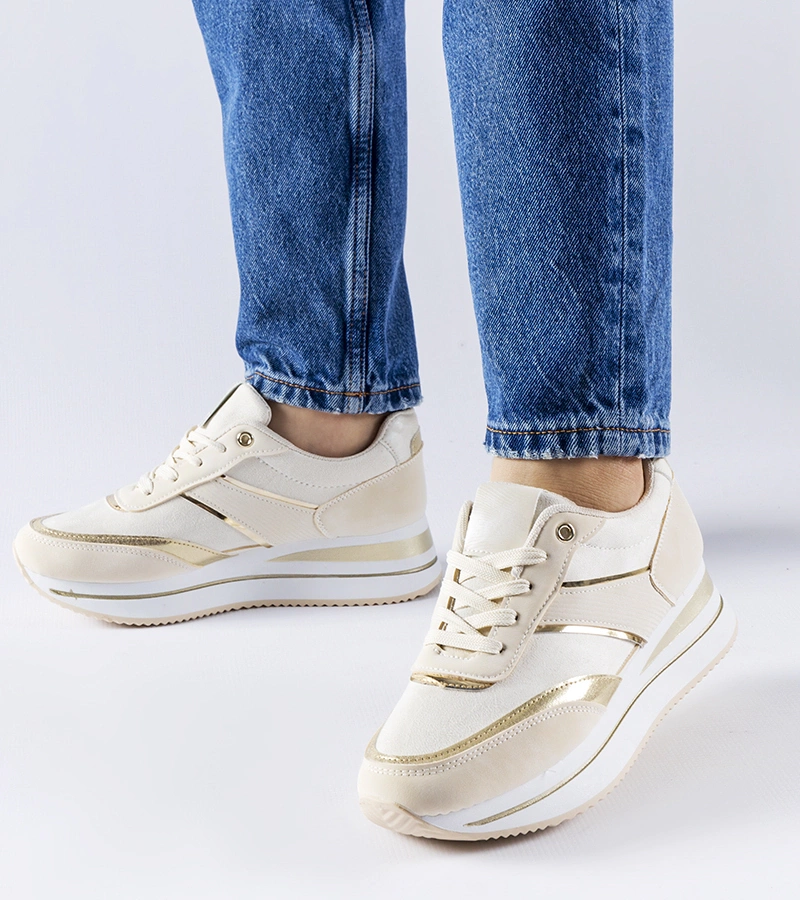 Beżowe sneakersy na platformie