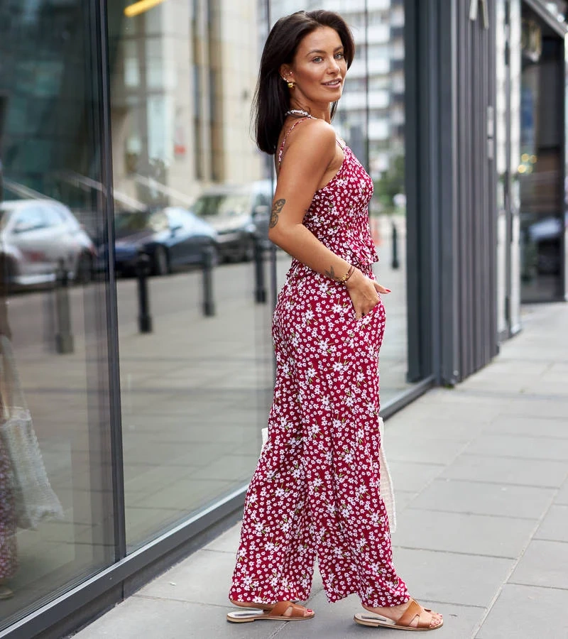 Różowy komplet spodnie+top w kwiaty