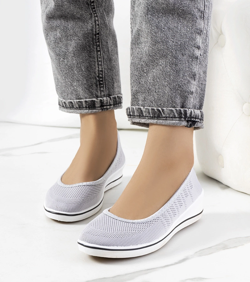 Tenisówki niebieskie na koturnie