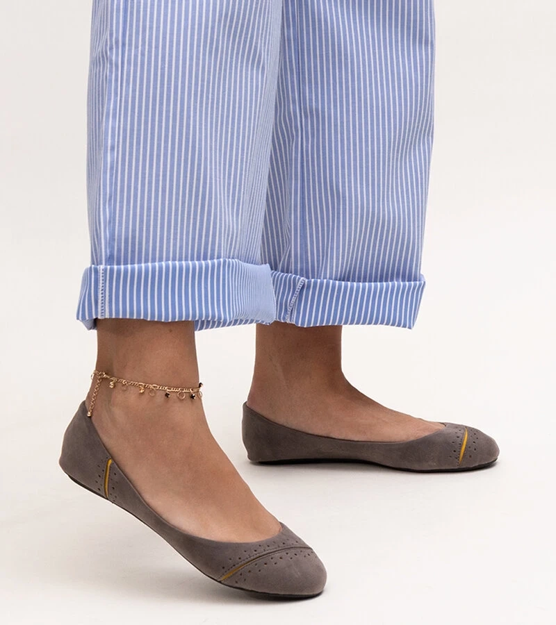 Szare klasyczne baleriny