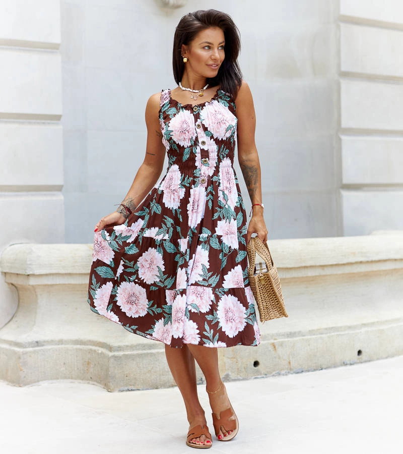 Brązowa sukienka w kwiaty