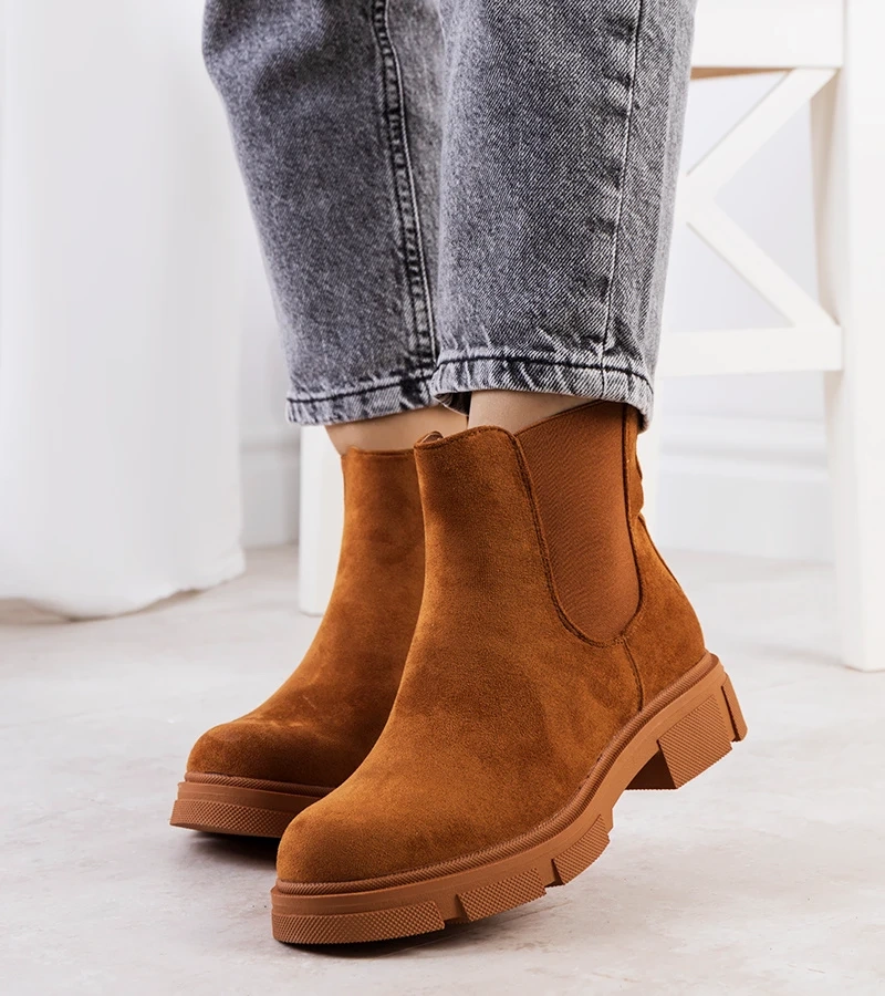 Camelowe modne botki