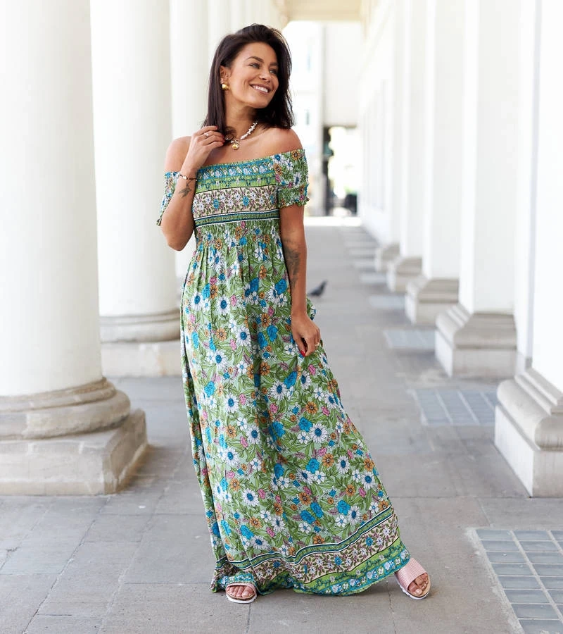 Zielona sukienka maxi z marszczeniem