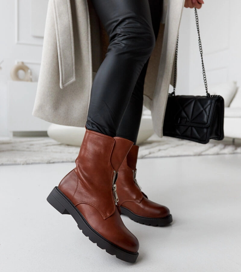 Brązowe ocieplane botki z suwakiem