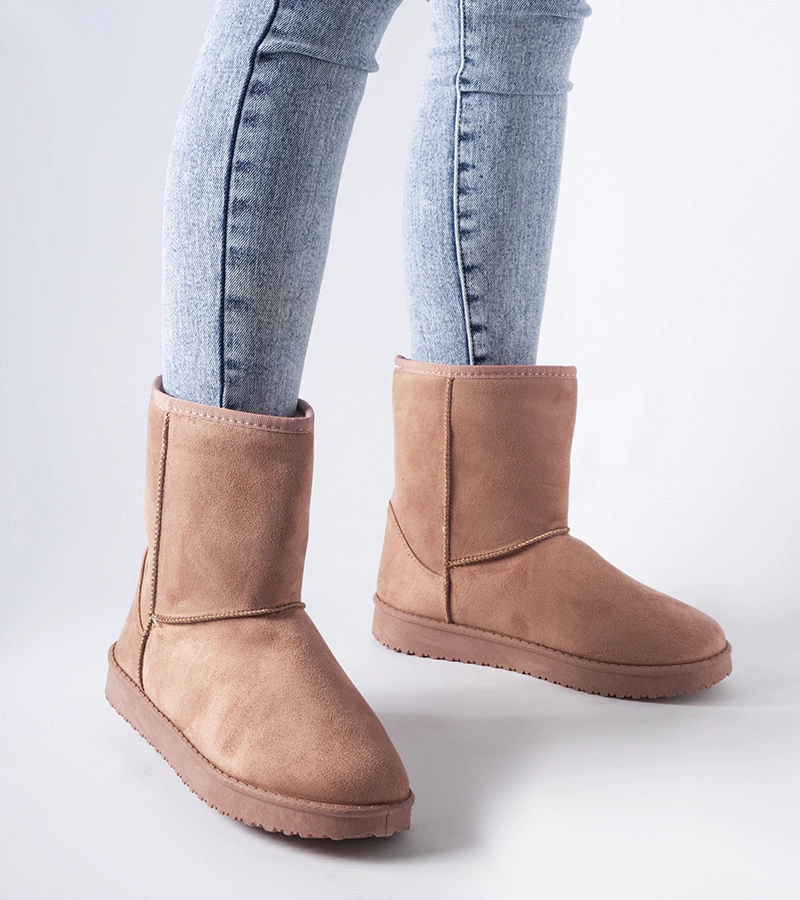 Różowe ocieplane klasyczne śniegowce