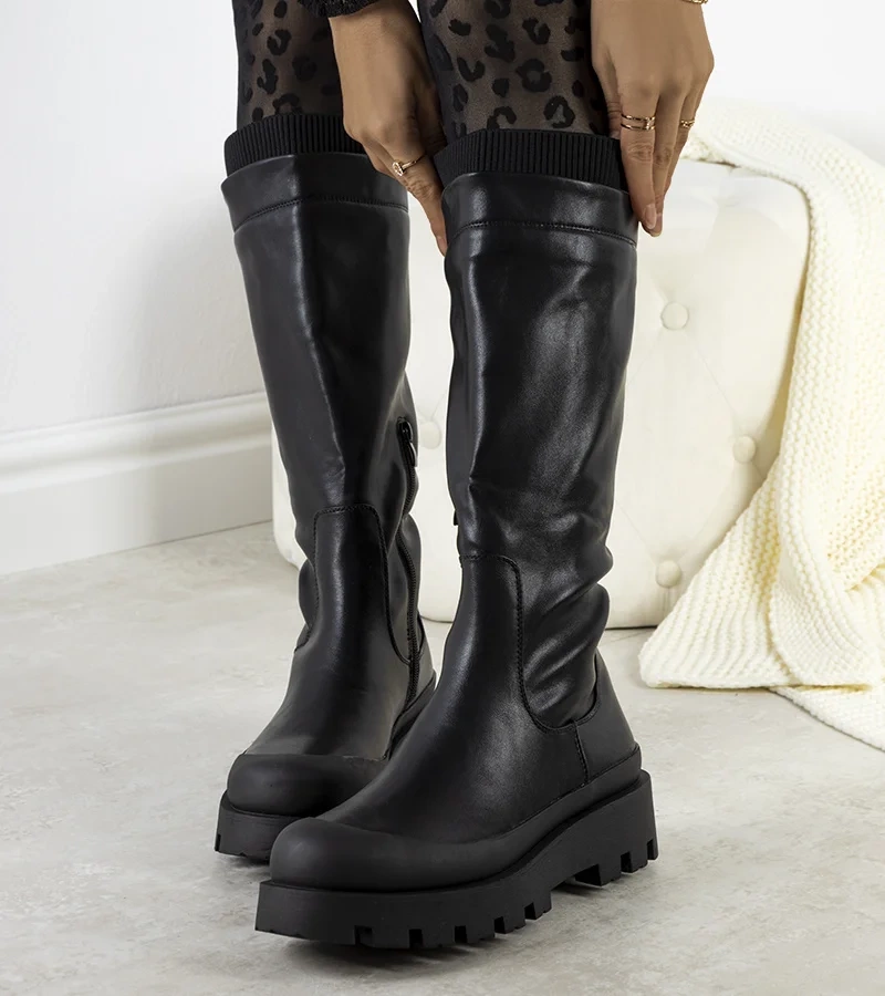 Botki na traktorowej podeszwie