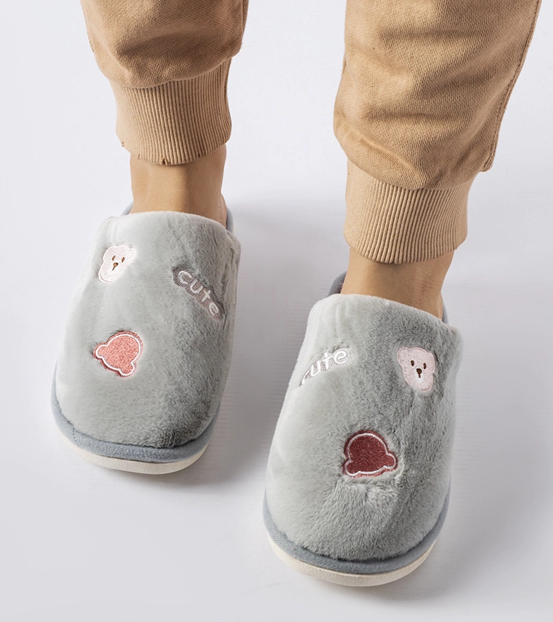 Błękitne ciepłe kapcie z misiami