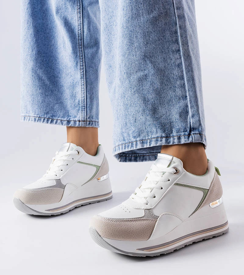 Szare sneakersy na koturnie