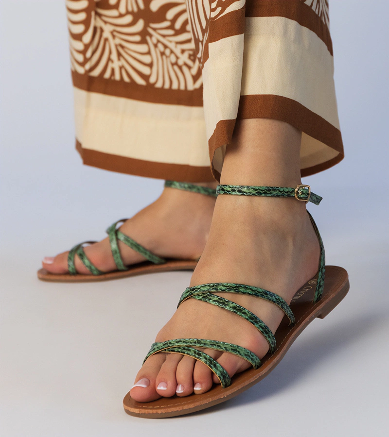 Hers Zielone sandały na płaskiej podeszwie