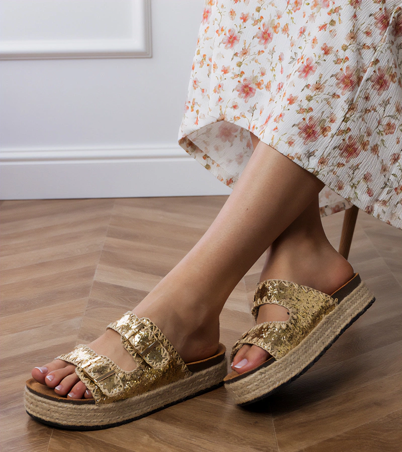 Hers Złote klapki espadryle brokatowe z klamerkami