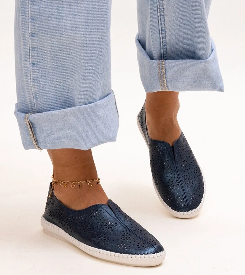 Granatowe skórzane ażurowe półbuty