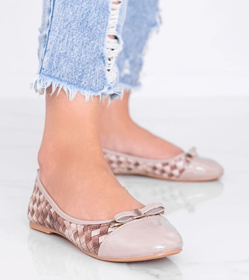 Hers Beżowe baleriny z plecionym wzorem