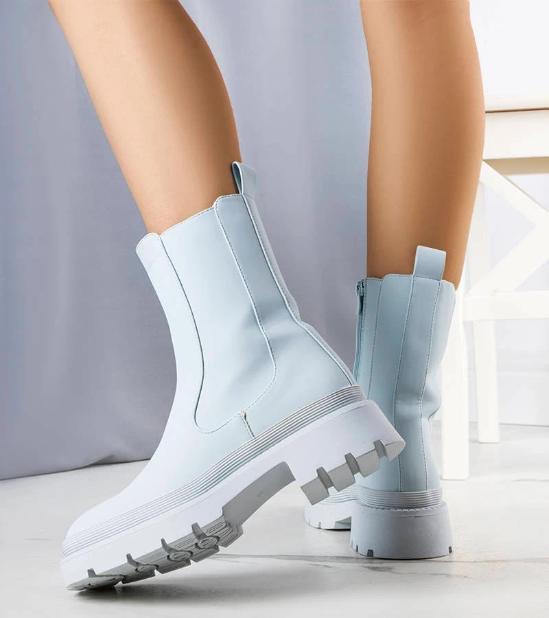 Błękitne matowe botki ocieplane