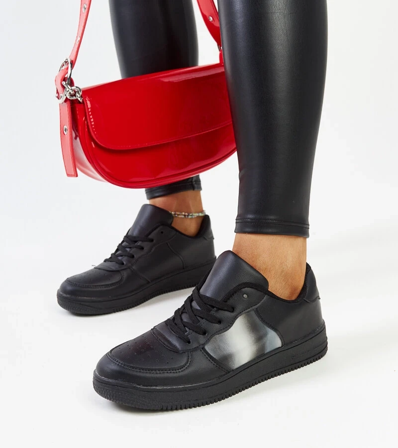 Czarne sneakersy na platformie