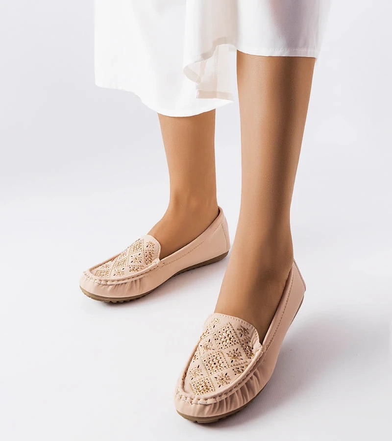 Beżowe mokasyny z cyrkoniami