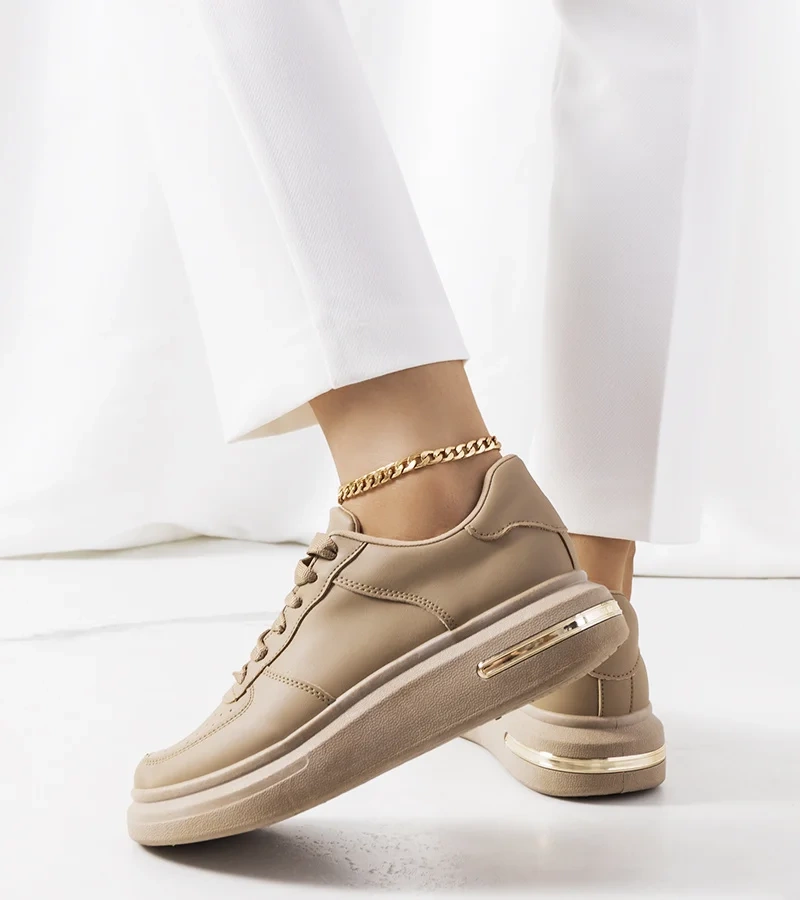 Brązowe sneakersy na platformie