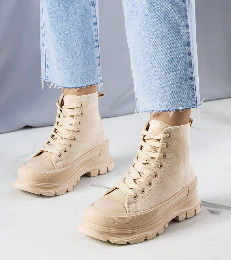 Beżowe trampki za kostkę