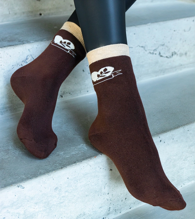 Brązowe ciepłe skarpetki