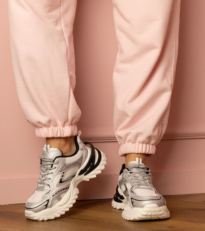 Hers Srebrne sneakersy sportowe na grubej podeszwie