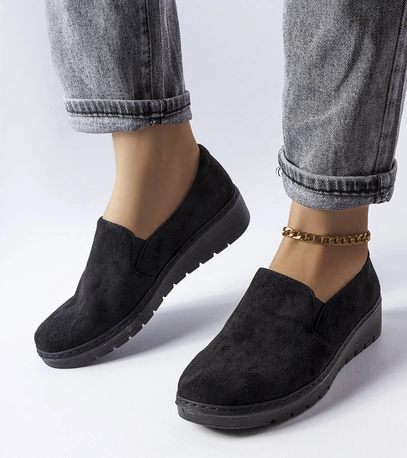 Czarne półbuty z chwostami