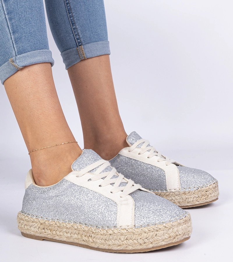 Hers Srebrne damskie espadryle zdobione brokatem