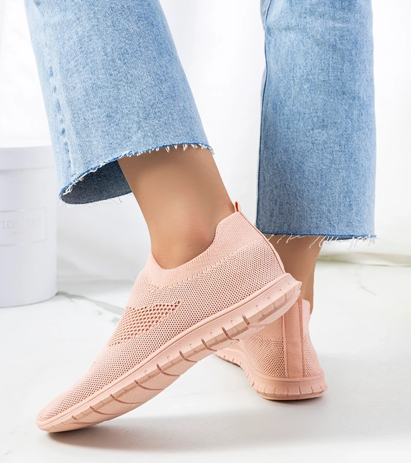 Wsuwane różowe sneakersy