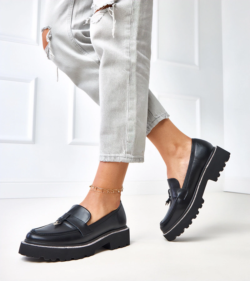 Hers Czarne mokasyny z ozdobą i cyrkoniami