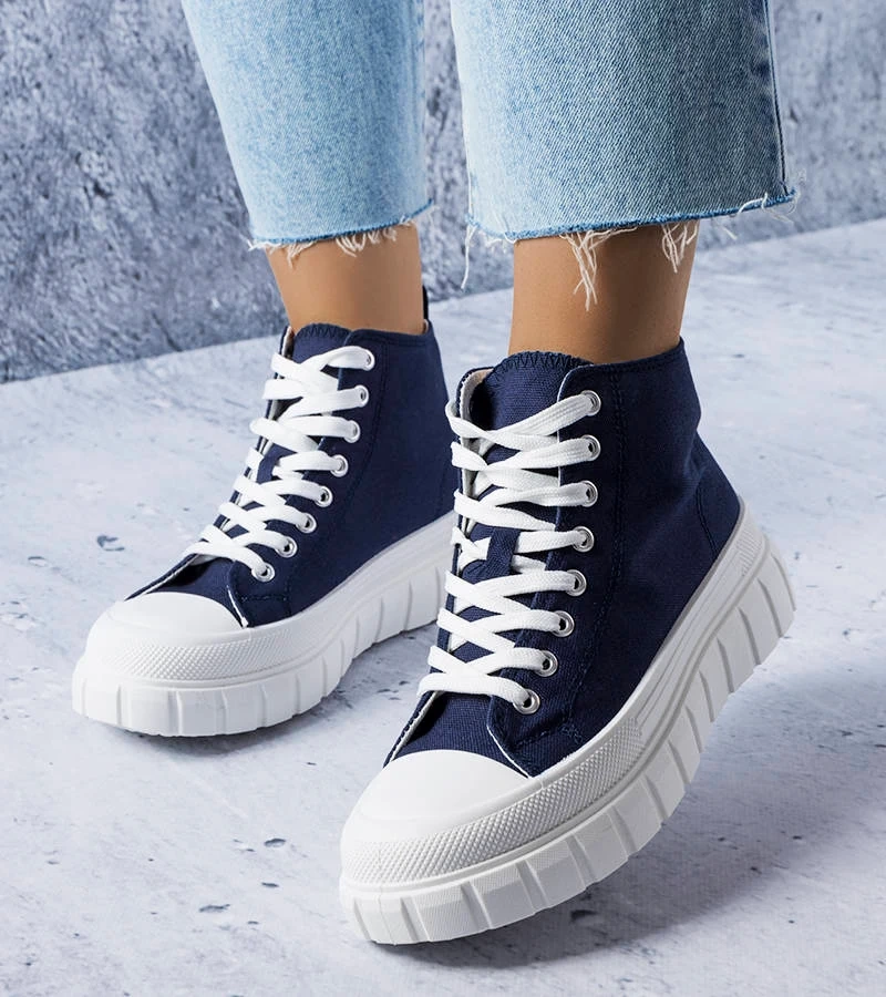 Granatowe trampki za kostkę