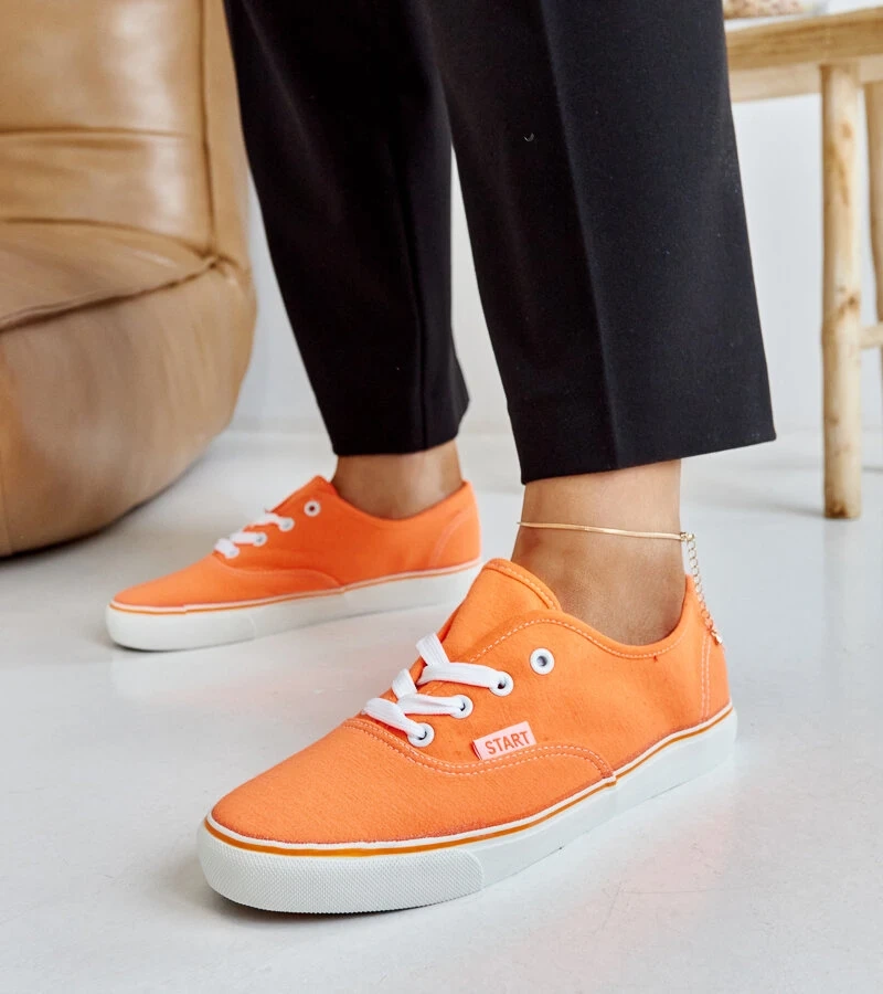 Pomarańczowe klasyczne tenisówki
