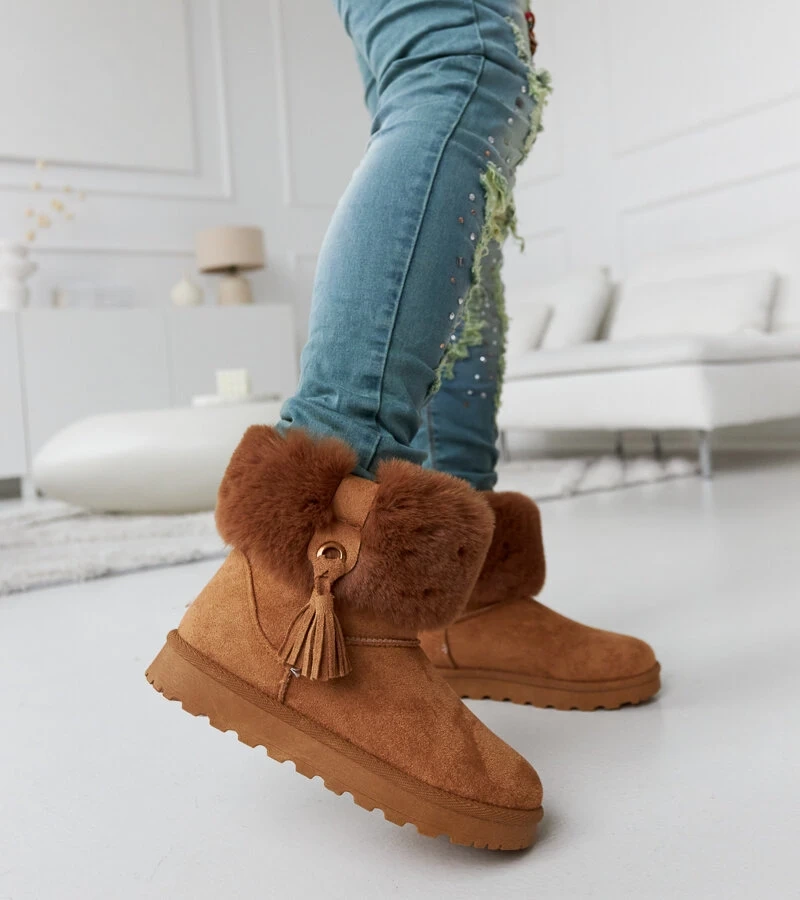 Brązowe ocieplane futerkiem śniegowce